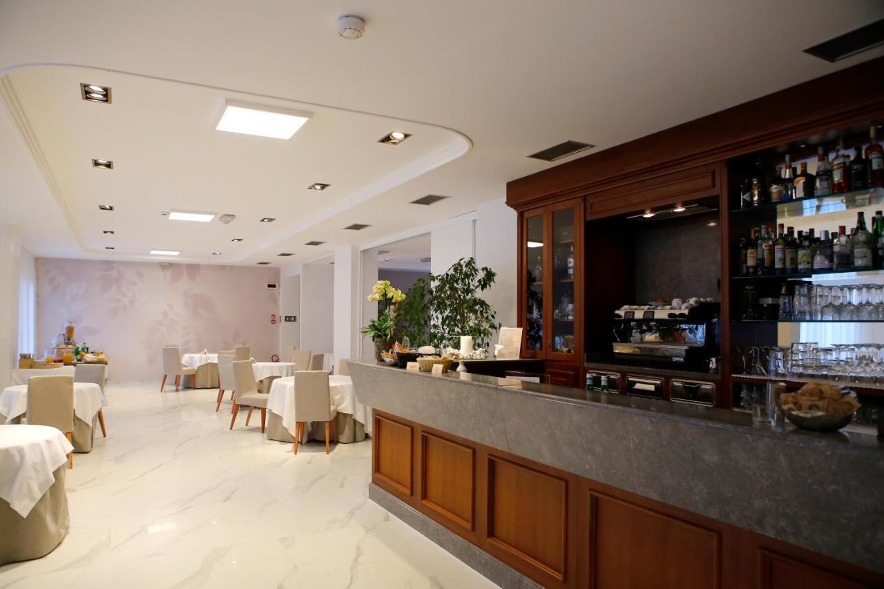 Scia' On Martin Hotel Buscate Ngoại thất bức ảnh