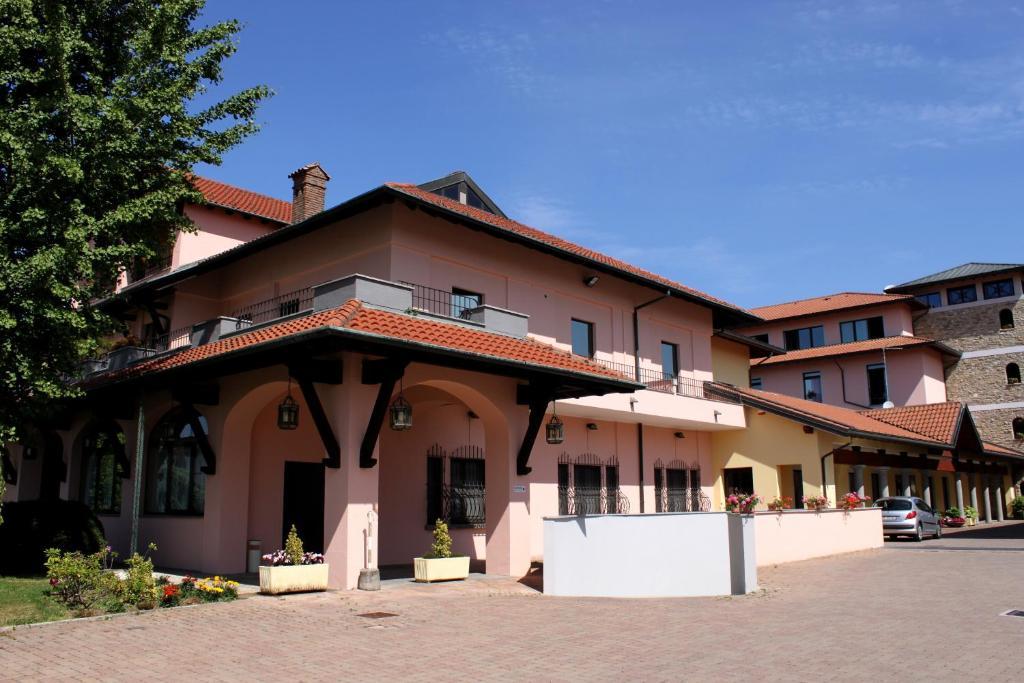 Scia' On Martin Hotel Buscate Ngoại thất bức ảnh
