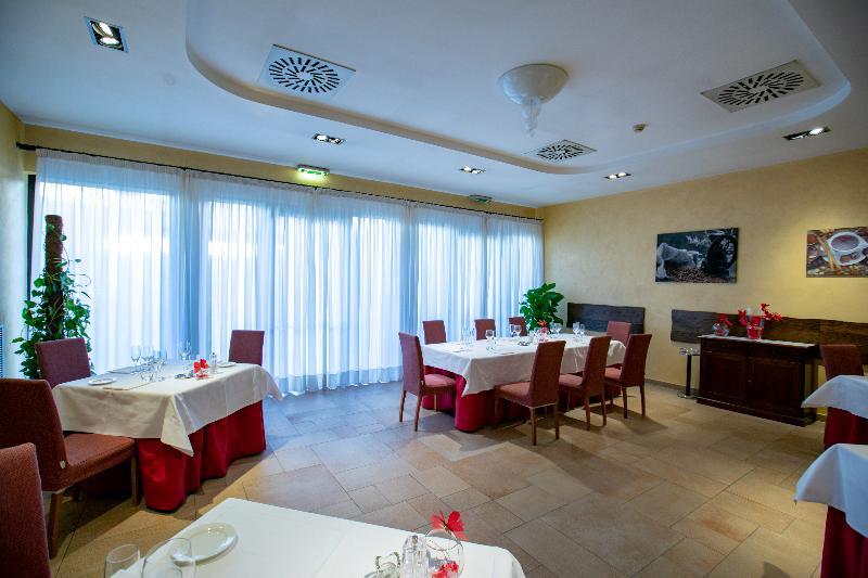 Scia' On Martin Hotel Buscate Ngoại thất bức ảnh